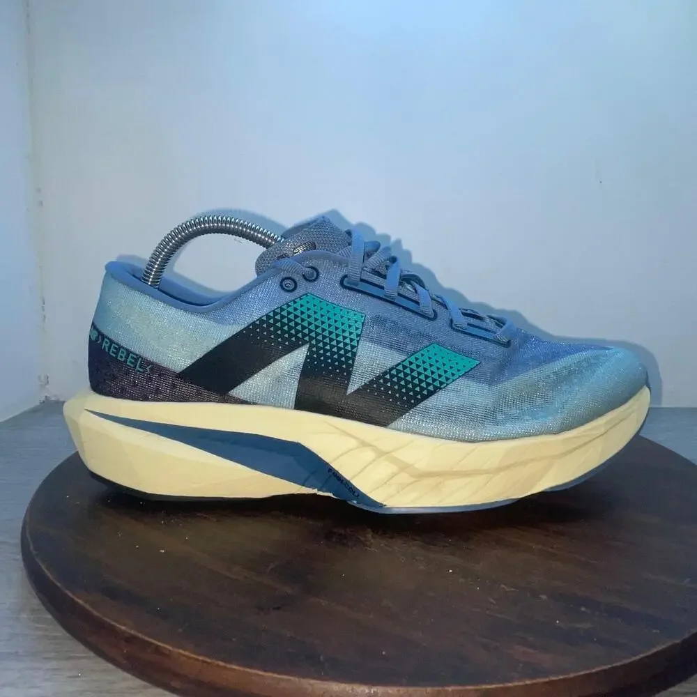 New Balance FuelCell Rebel v4 Men's Size 10 D Blue Teal Running Shoes MFCXCH4